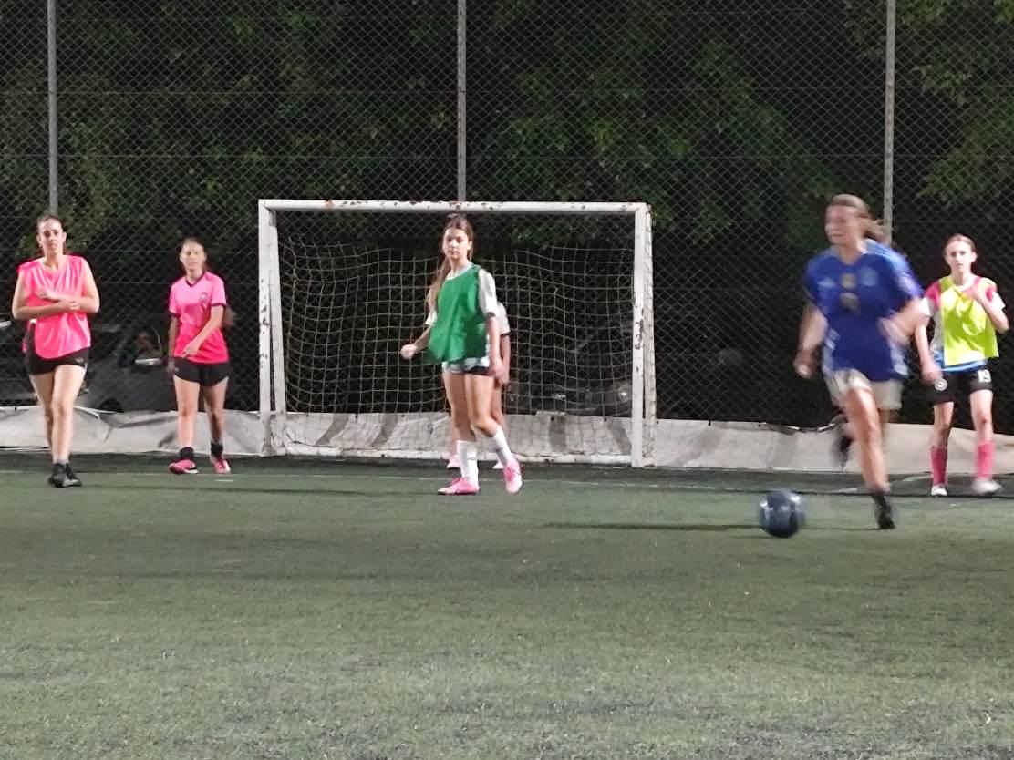 Continuan los entrenamientos en Bella Vista Futbol Fem