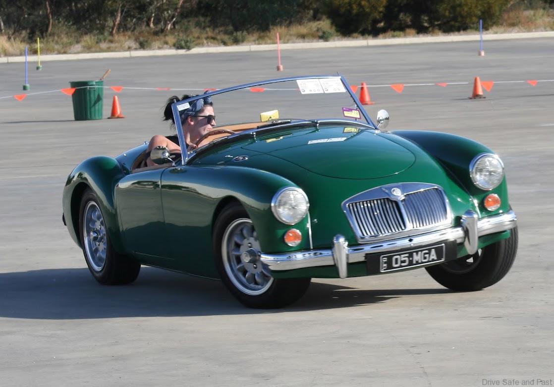 mg_roadster_1960