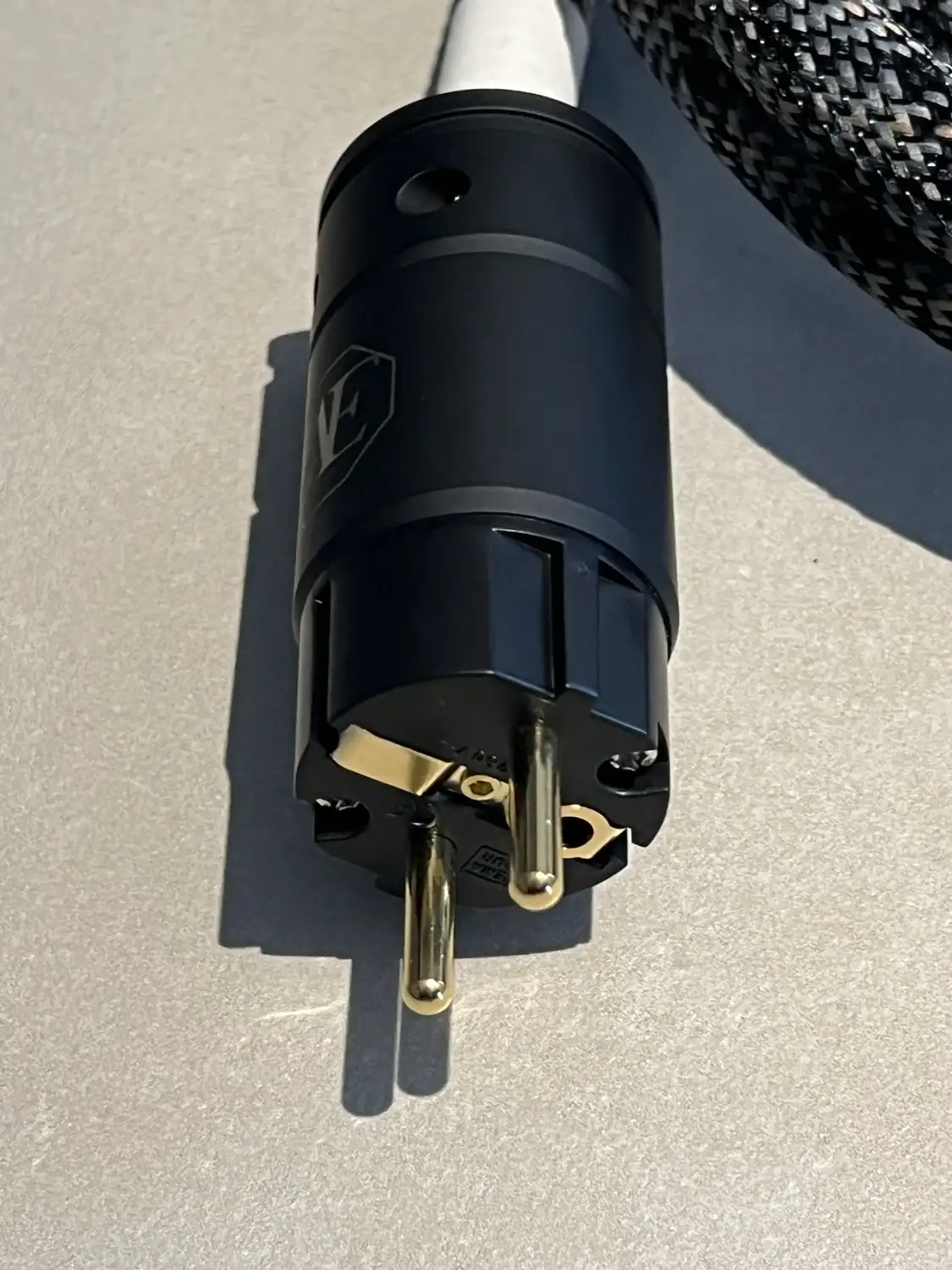 Aequo Audio câble alimention Exclusive 100cm fiche murale secteur