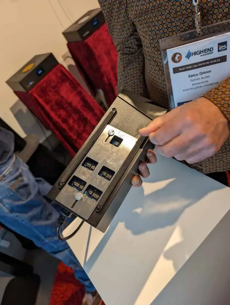 HiFi Pig sur le phonostage Grimm Audio PW1 01