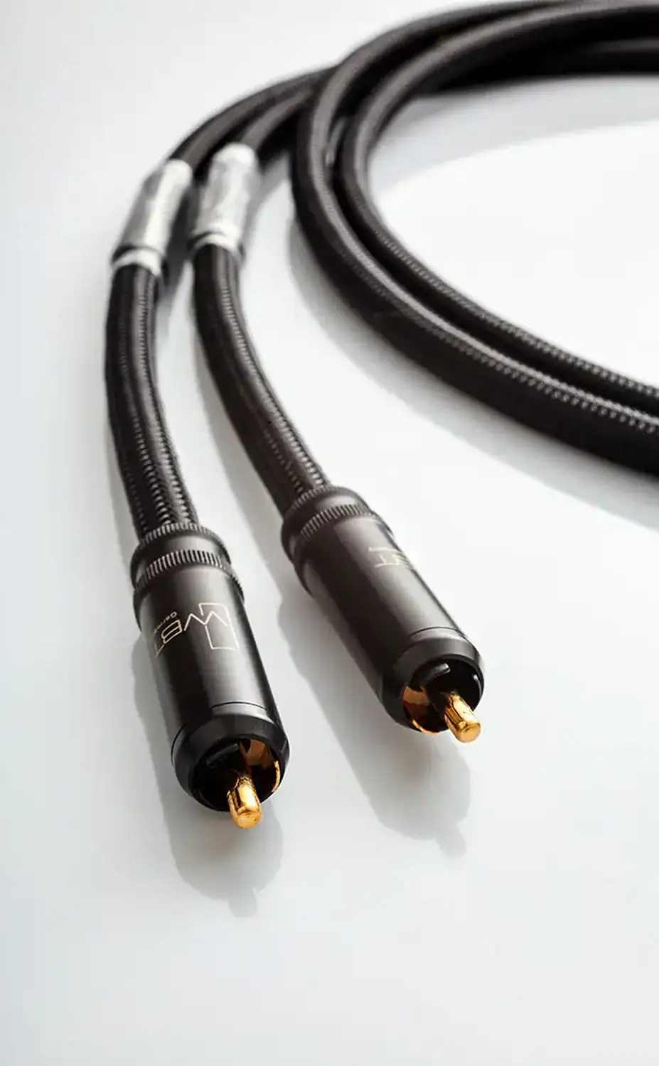 Jorma câble modulation RCA Trinity détail sur les deux connecteurs RCA