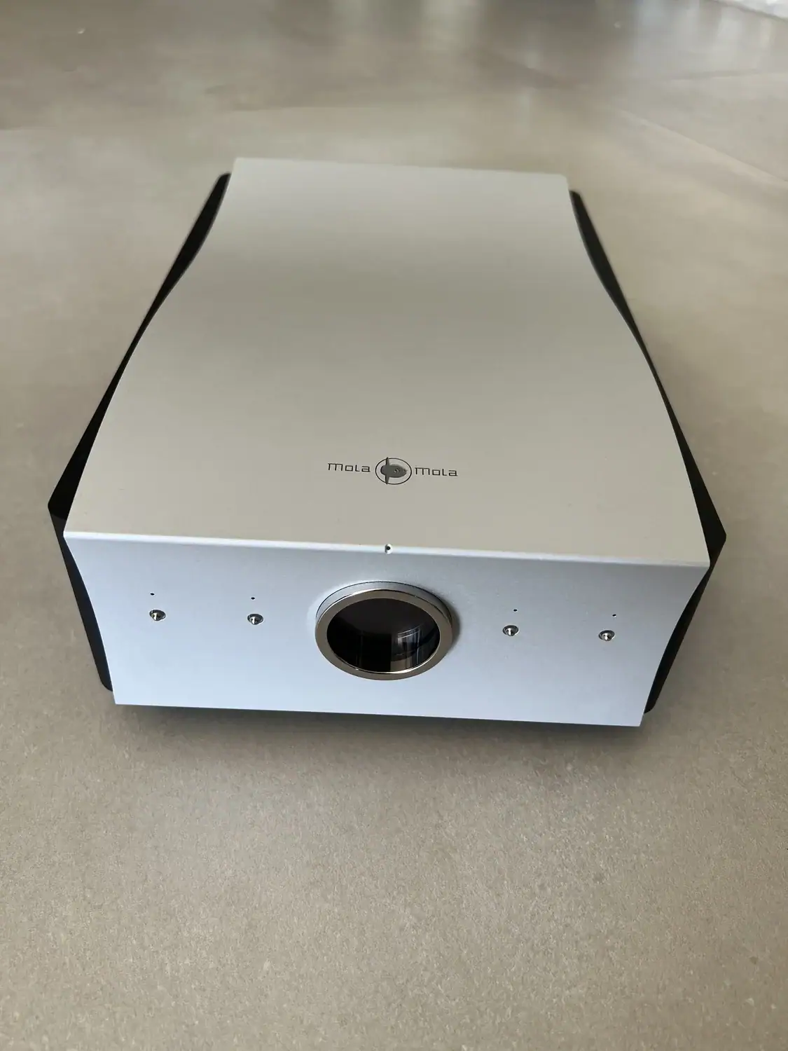 Mola-Mola Tambaqui vue de face au déballage