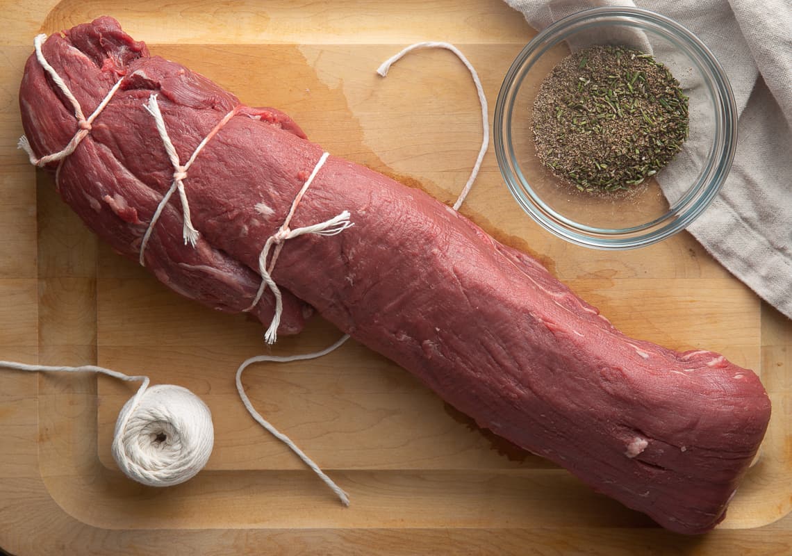 how to tie beef tenderloin