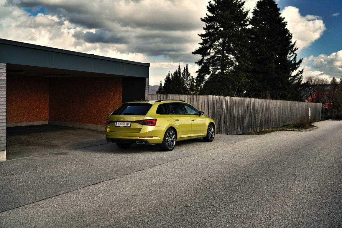 Skoda Superb Combi 4x4 Sportline TSI DSG