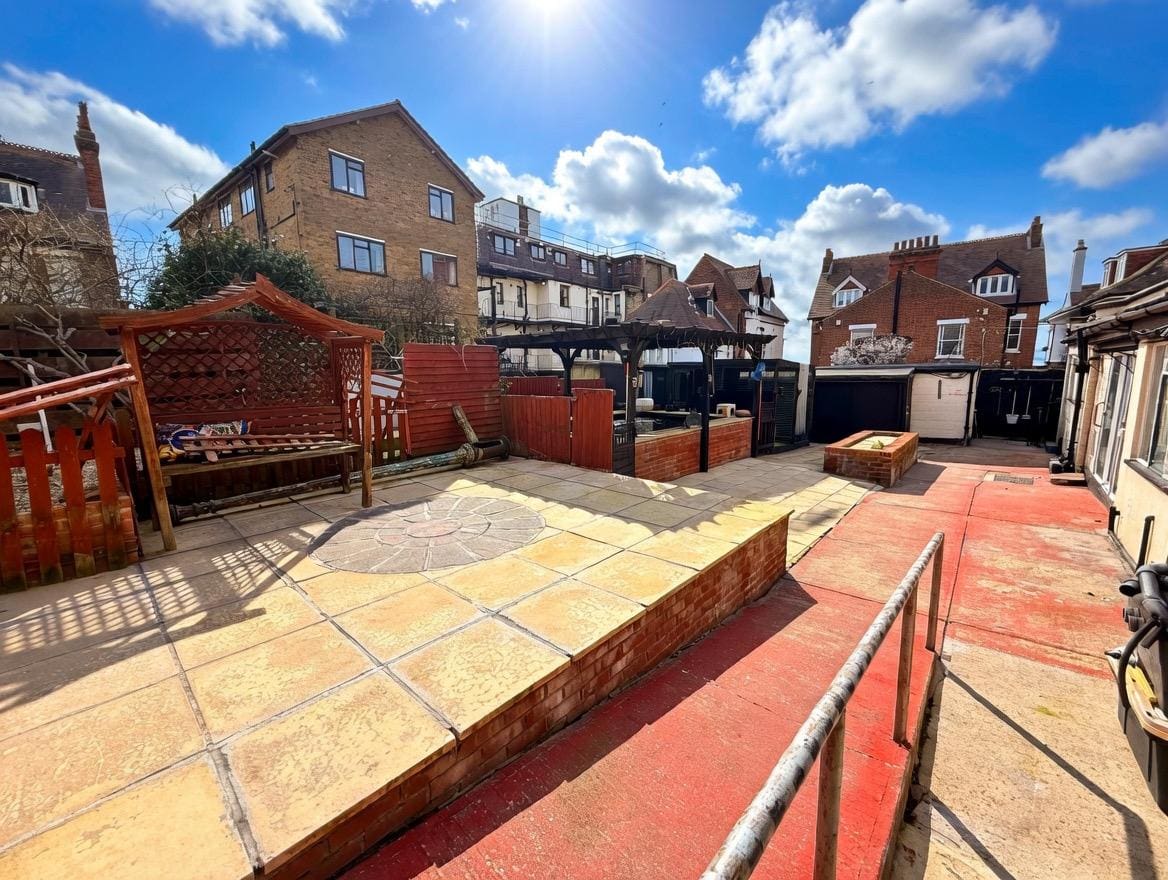 Detached for sale in Westcliff on Sea