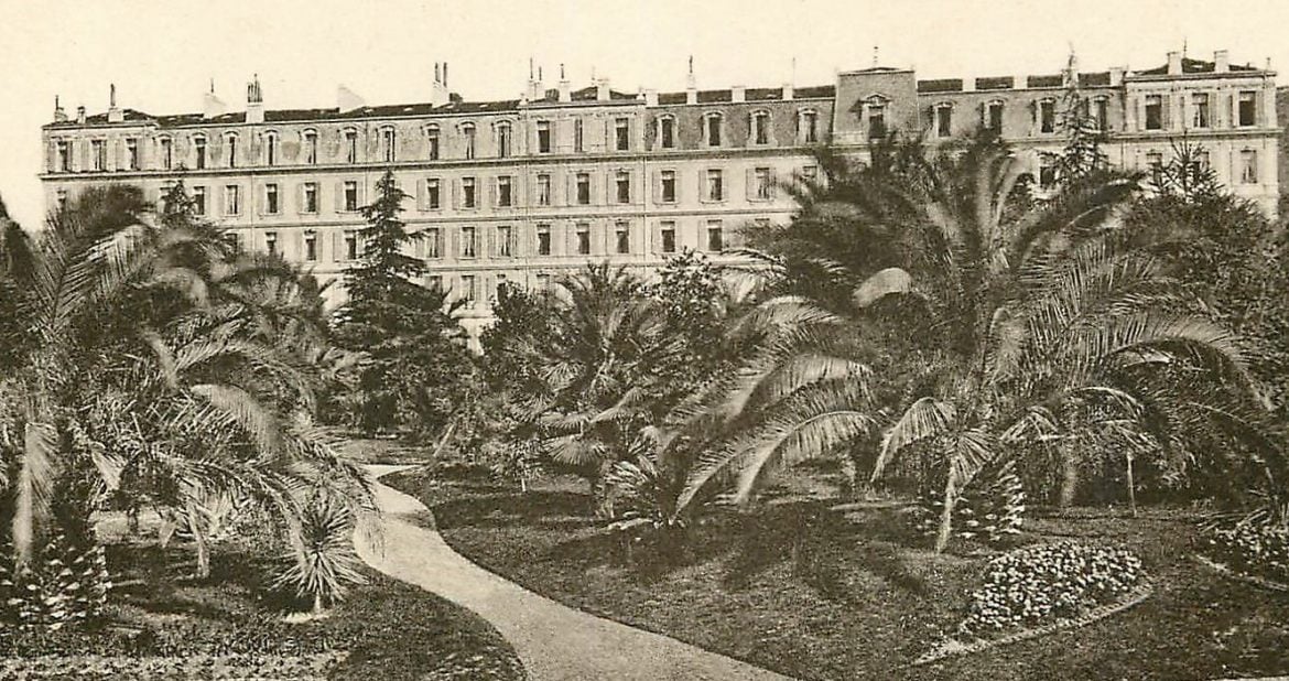 Un hôtel de Cannes transformé en couvent