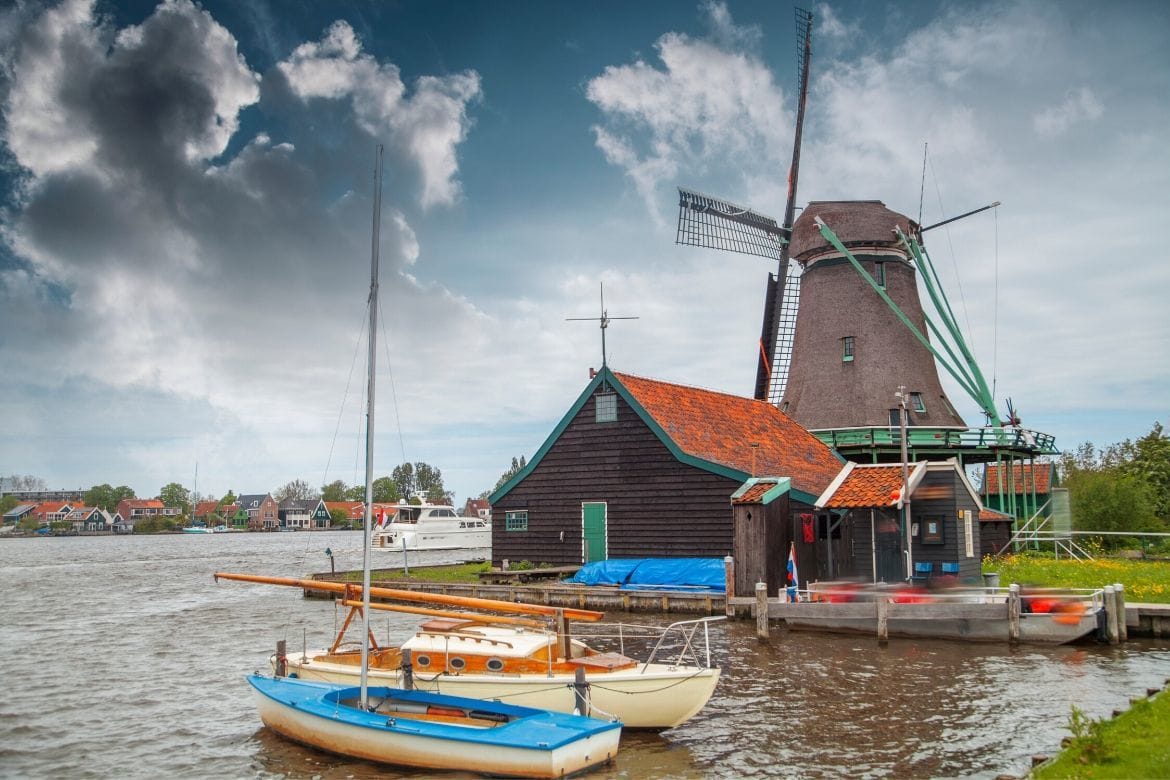 Day trip to the Zaanse Schaans windmills in the Netherlands