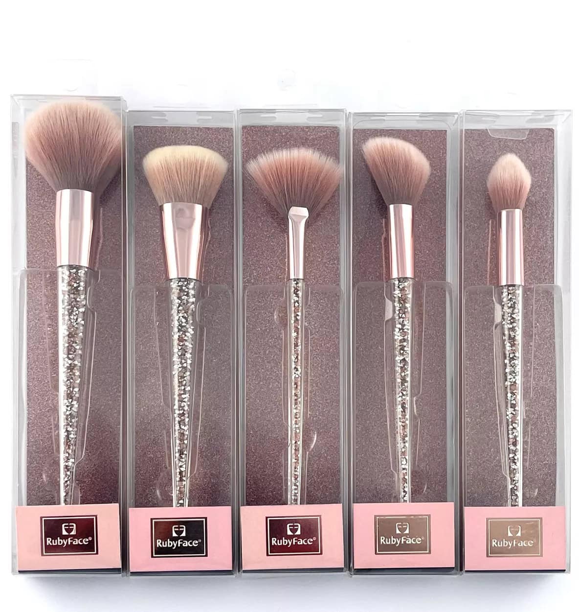 براش RUBY FACE براش روبی فیس، برس آرایشی صورت، براش رژگونه، براش کرم پودر، براش حرفهای آرایش، براش پودری روبی فیس، براش نرم آرایش، برس میکاپ