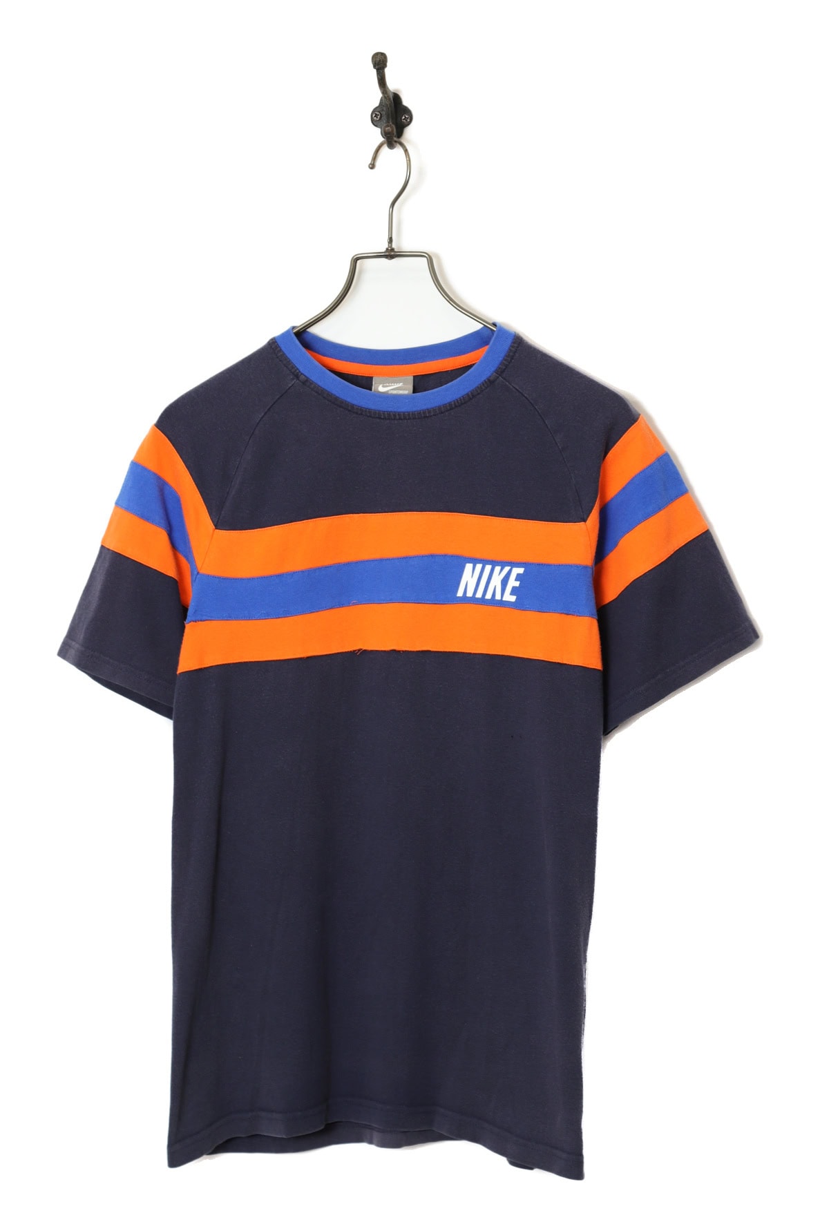 USED NIKE BORDER T-SHIRT/S
