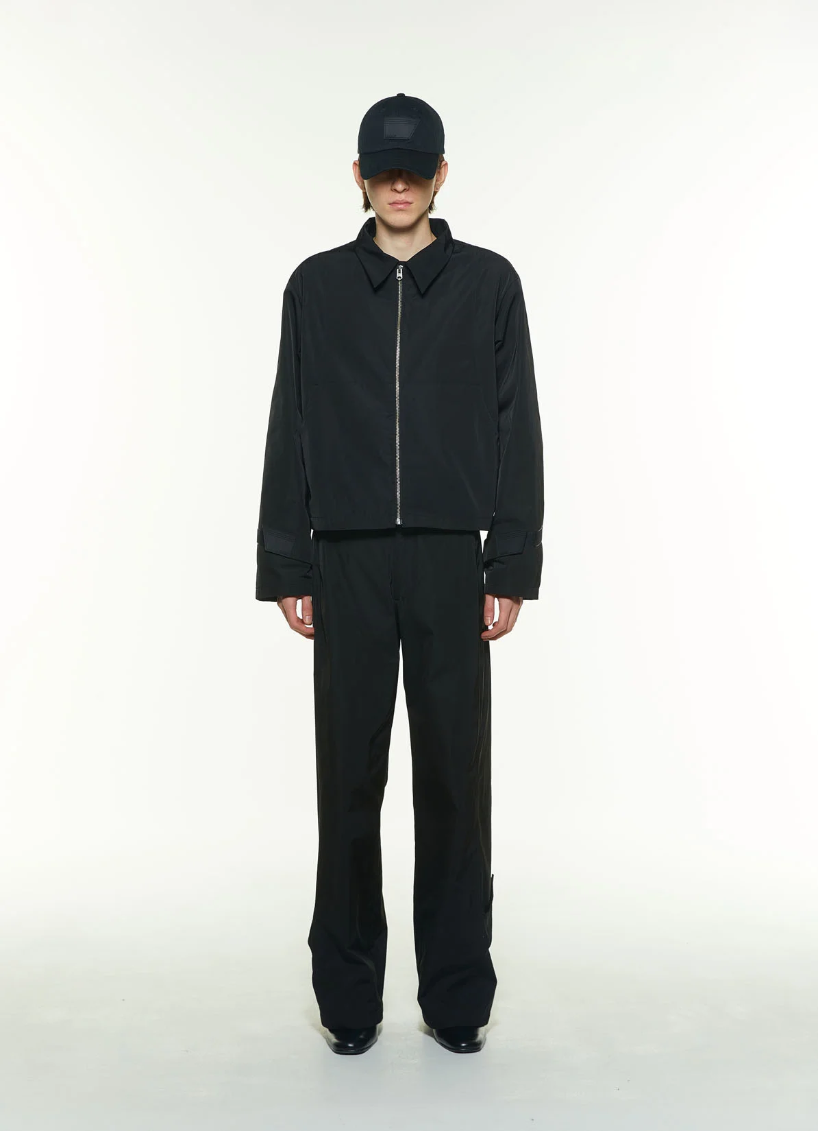 ラバーロゴ・ナイロン・ジャケット - ブラック｜SHOOP ウェア