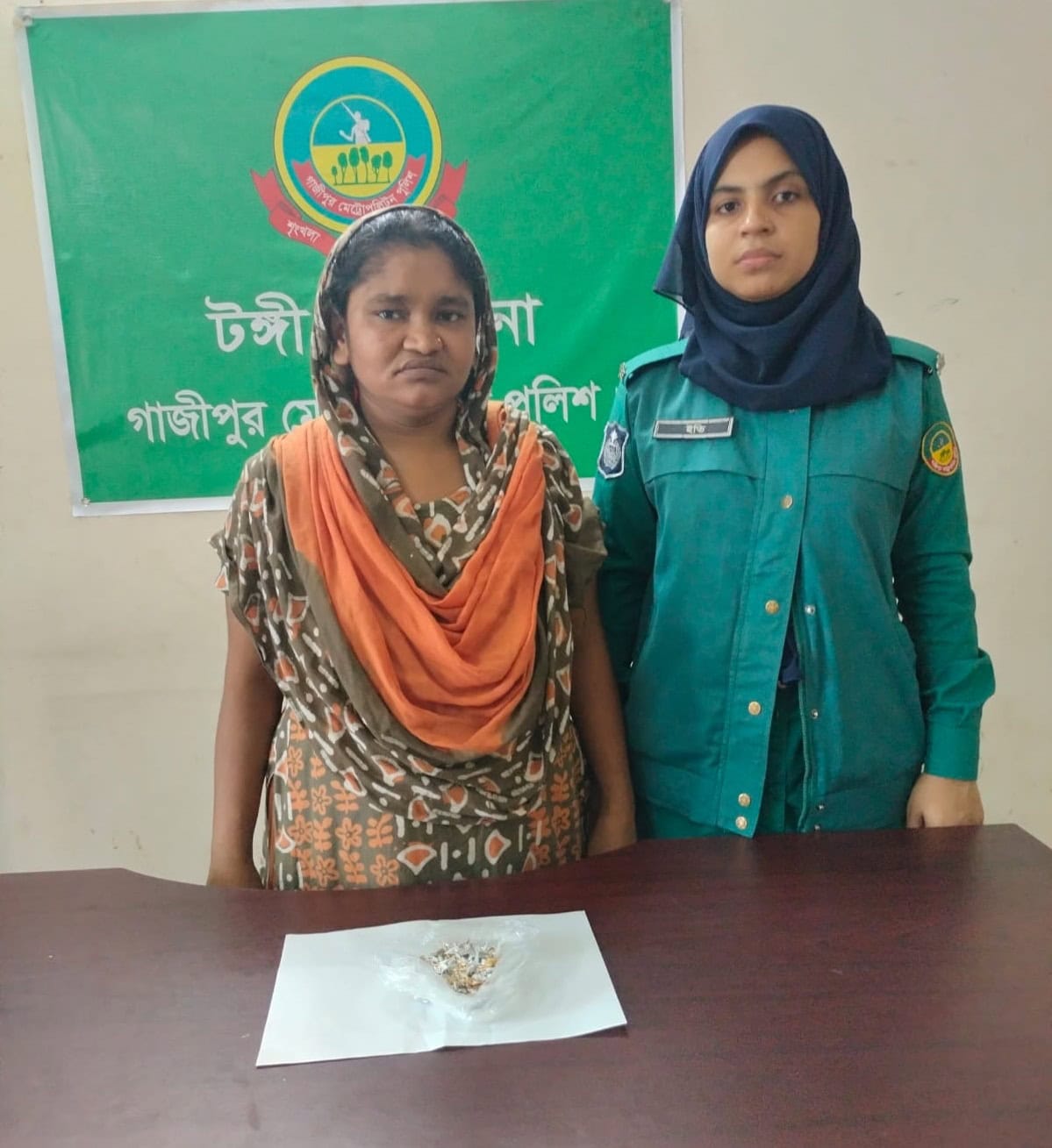 টঙ্গীতে হেরোইনসহ নারী মাদক কারবারি গ্রেফতার
