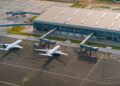 Un train d’atterrissage ne se ferme pas, un avion revient se poser à l’aéroport