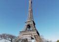 Tour Eiffel, l'éviction des femmes pour une visite fait polémique