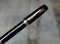 Stylo Plume Montblanc Bohème Noir & Plaqué Or – Plume Fixe 18 Or Carats – vue 2