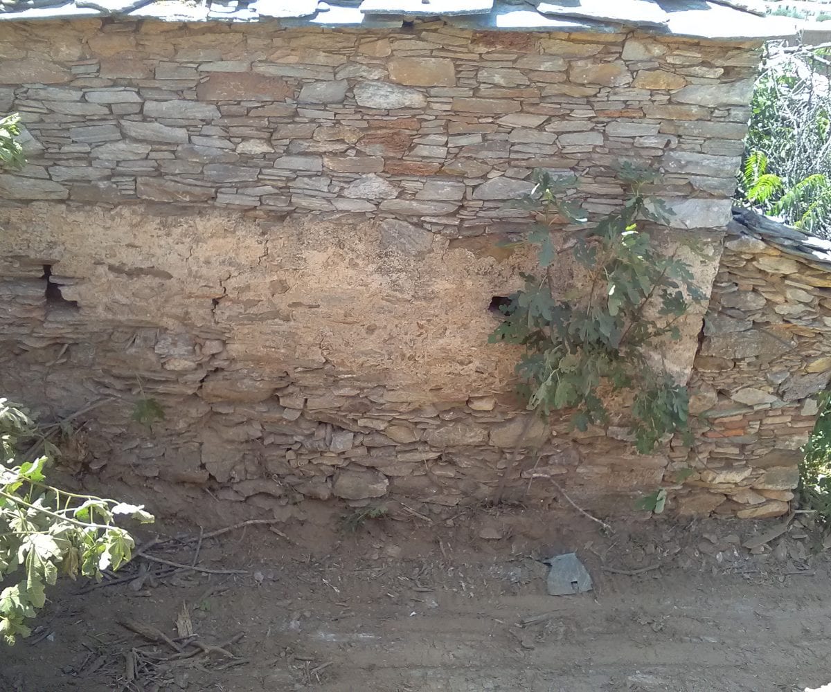 Evia Koskina land and derelict outbuildings