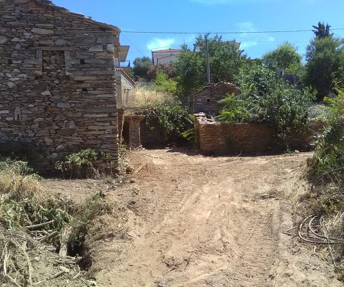 Evia Koskina land and derelict outbuildings