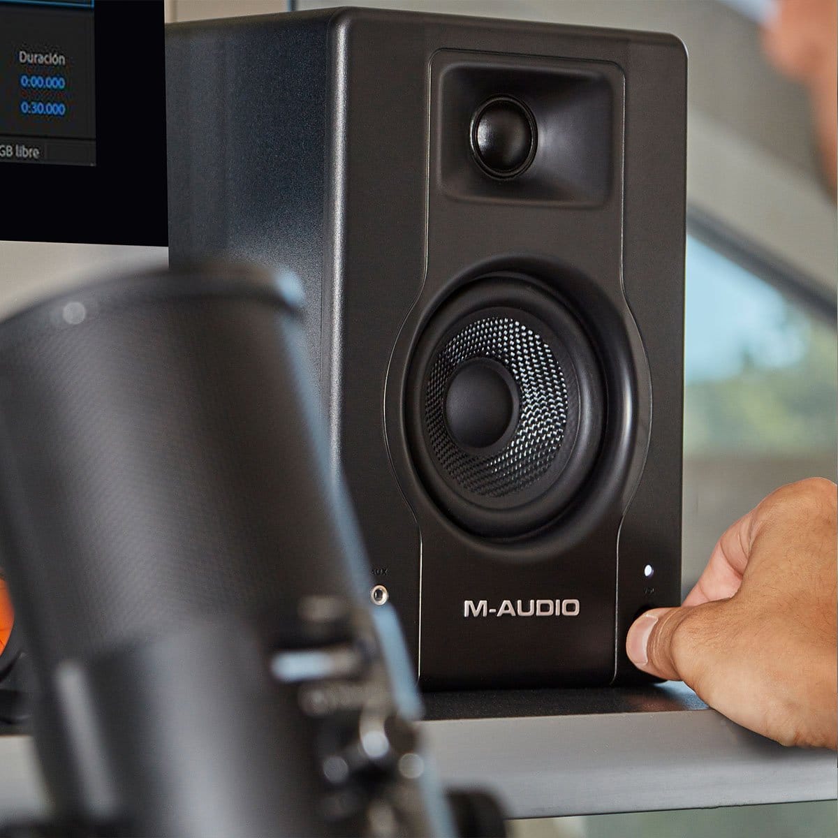 M-Audio BX3