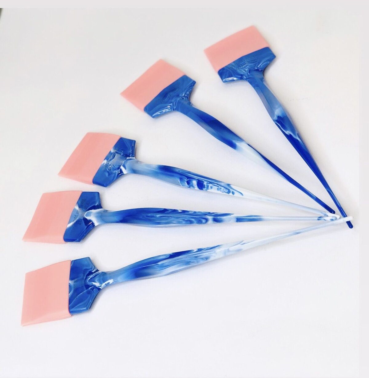 براش ماسک سیلیکونی براش سیلیکونی ماسک، قلم ماسک صورت، برس سیلیکونی ماسک، اپلیکاتور ماسک، قلم سیلیکونی، برس ماسک کرمی، ابزار زدن ماسک، براش ماسک صورت.