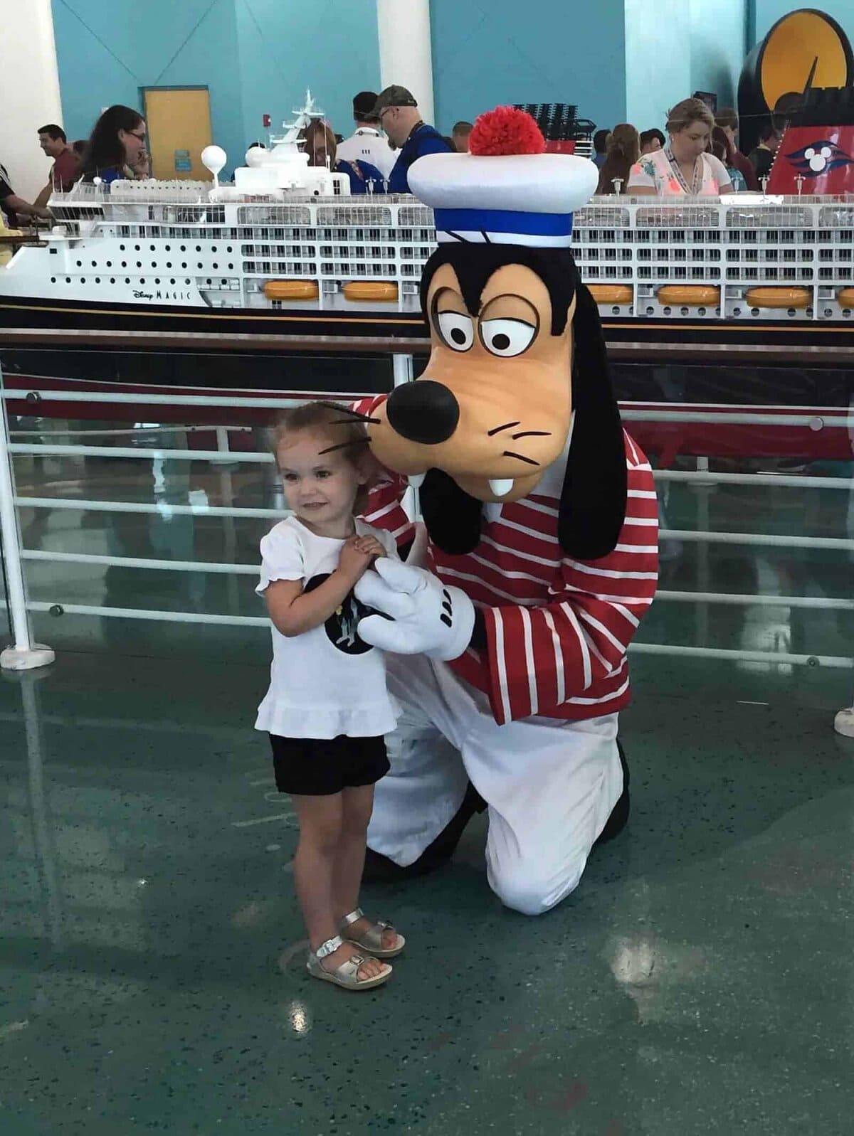 Goofy at Disney Cruise Line Terminal