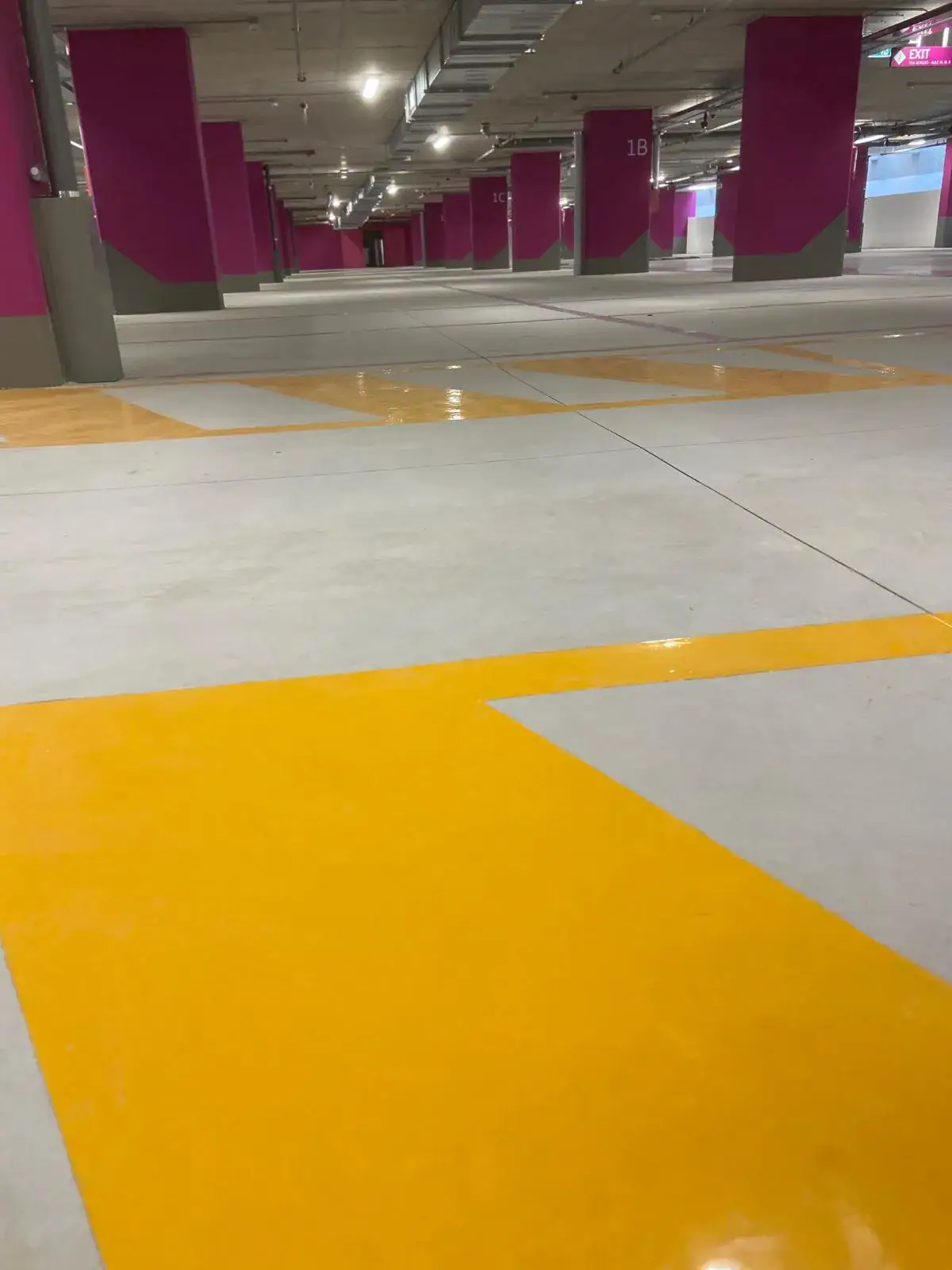 Parcheggio interrato Politecnico Torino 22.000 mq — percorsi resina segnaletica e tinteggiatura Prima Pavimenti Mattioda
