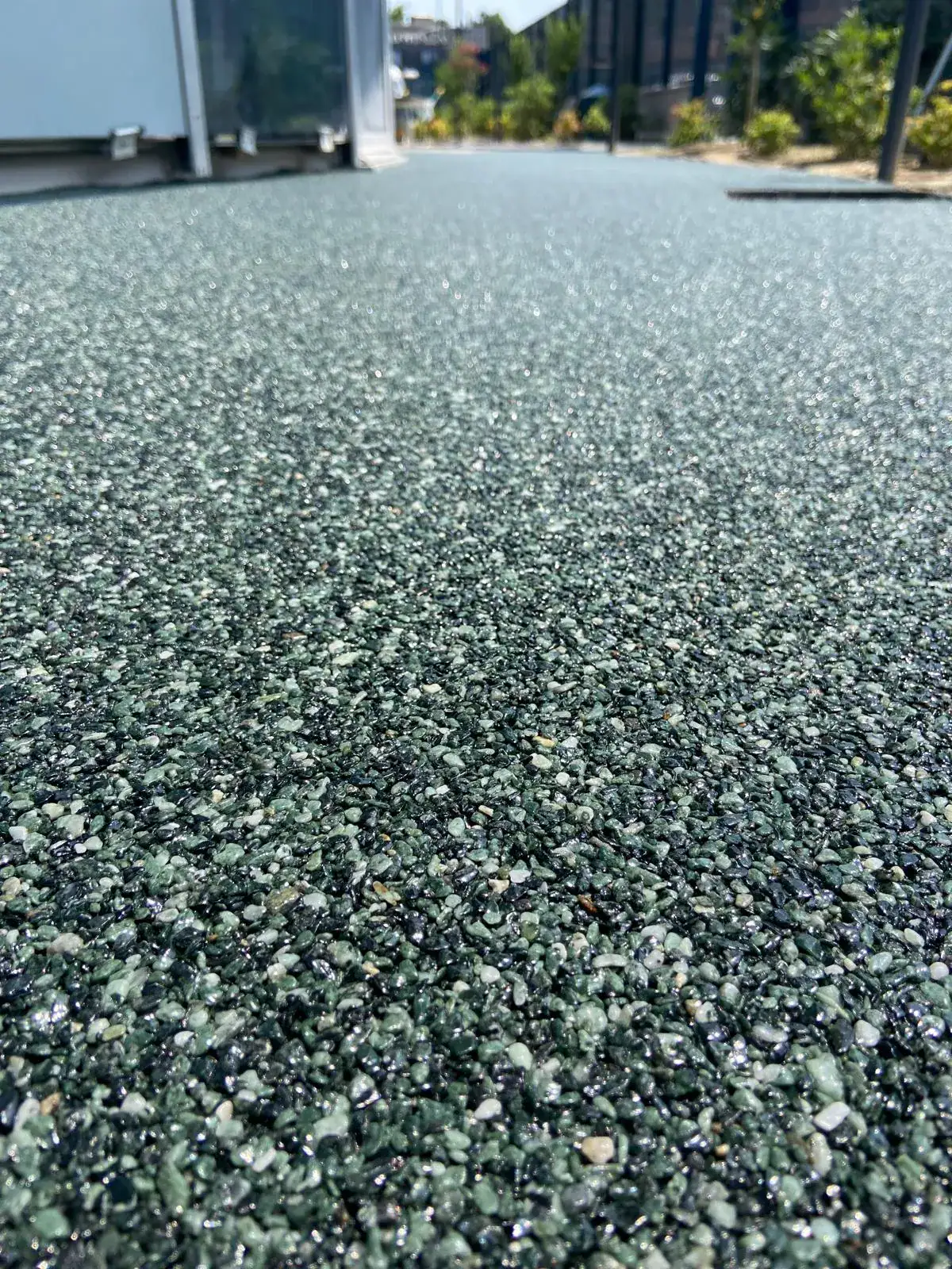 Vista generale vialetti drenanti Prima Drain Stone Verde Alpi casa famiglia via G. Reni Torino — resistente al gelo e permeabile