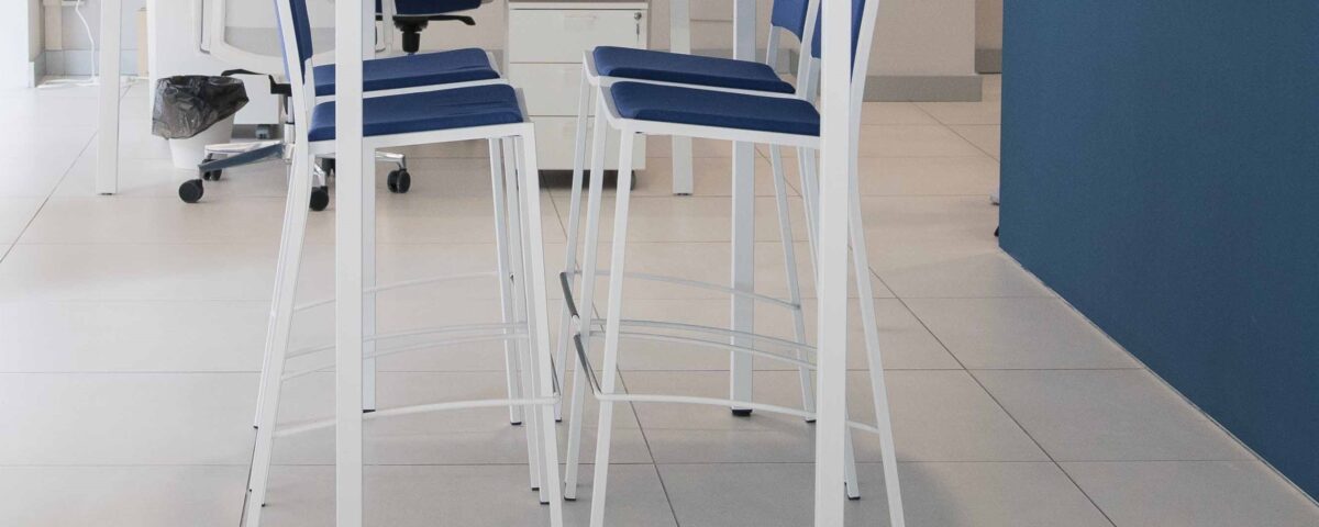 sgabelli in acciaio di design by altek italia design