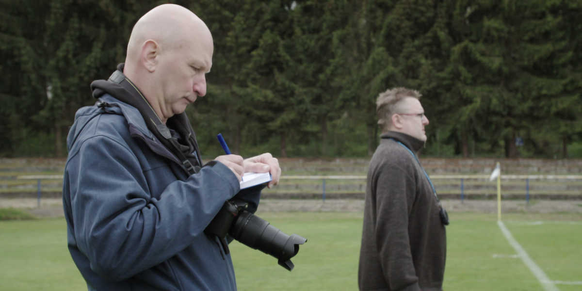 Anschreiben gegen das Aussterben: Die letzten Reporter (2021)