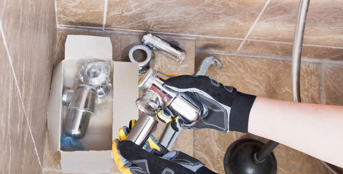 plumber to replace sink