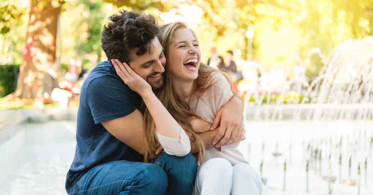 Descubre cómo las hormonas de la felicidad benefician tu salud sexual y emocional
