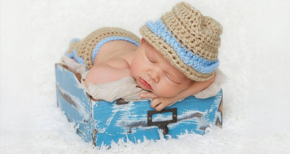 From the Bluffs to the Cradle: Crafting a Cohesive Maternity and Baby Story in Toronto and the GTA