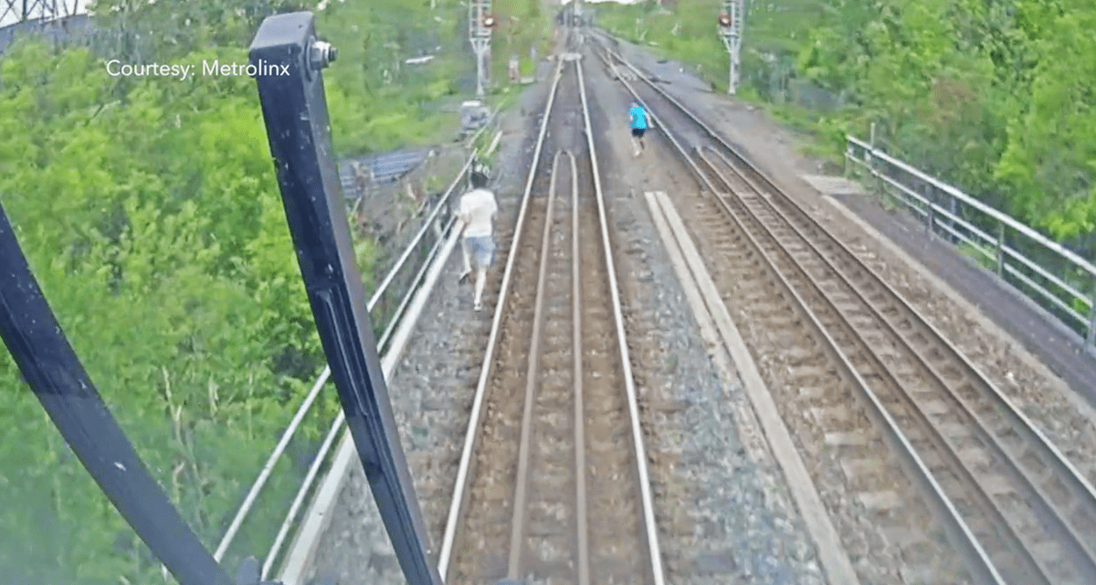 Three kids narrowly escape the path of a GO Train – See near miss video from Metrolinx