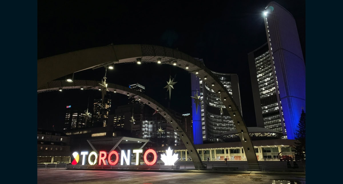 Toronto helps small businesses by re-opening CurbTO temporary pick-up zones