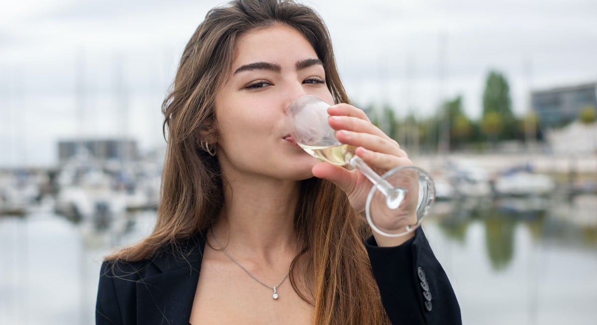 Why are Diamonds a Girl’s Best Friend?
