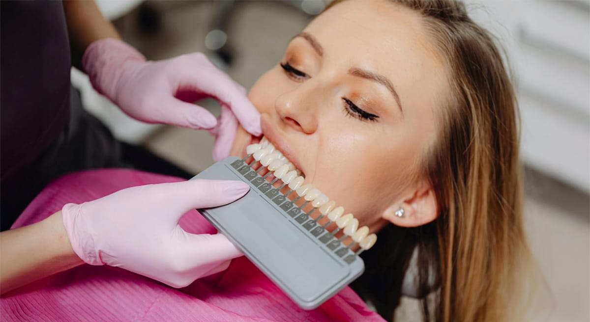 Teeth Whitening: What Works and What to Avoid