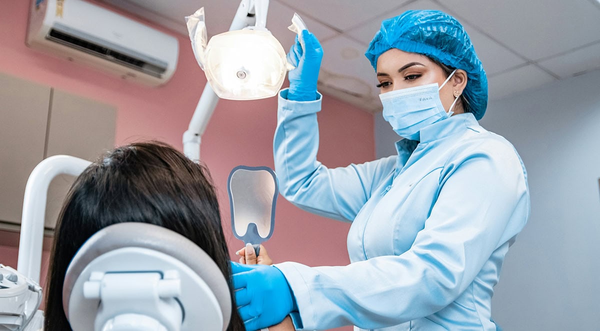 Booking a Temporary Dental Hygienist or Assistant in Toronto: A Clinic Manager’s Checklist