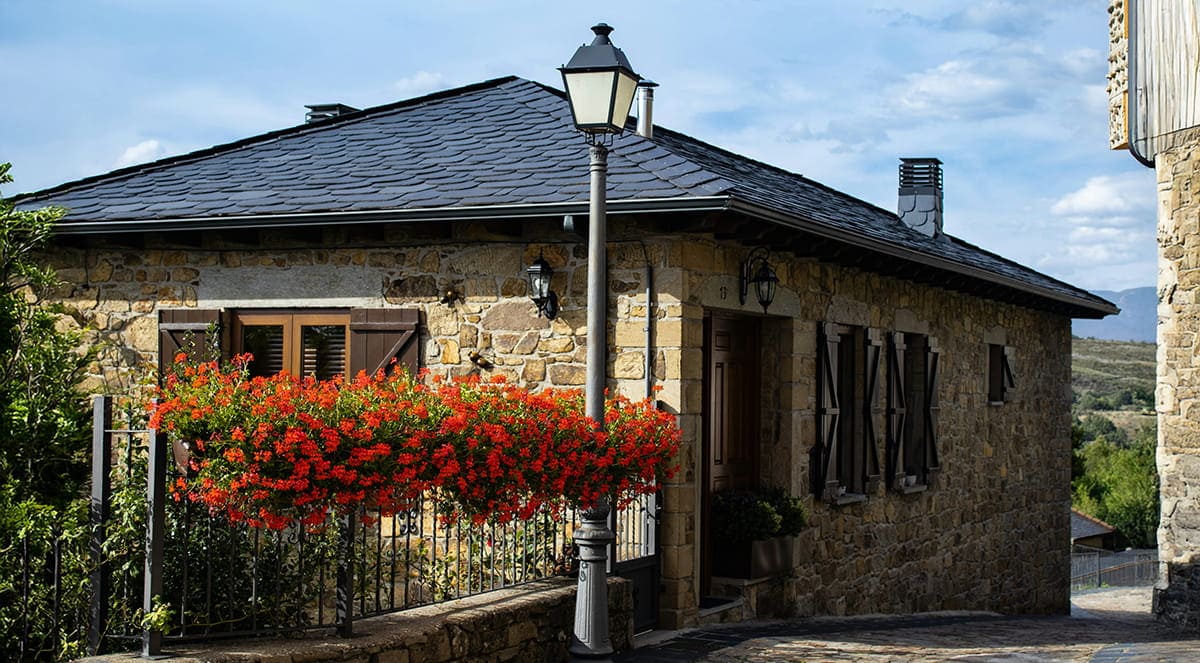 Choosing the Right Stone for Your Home’s Aesthetic