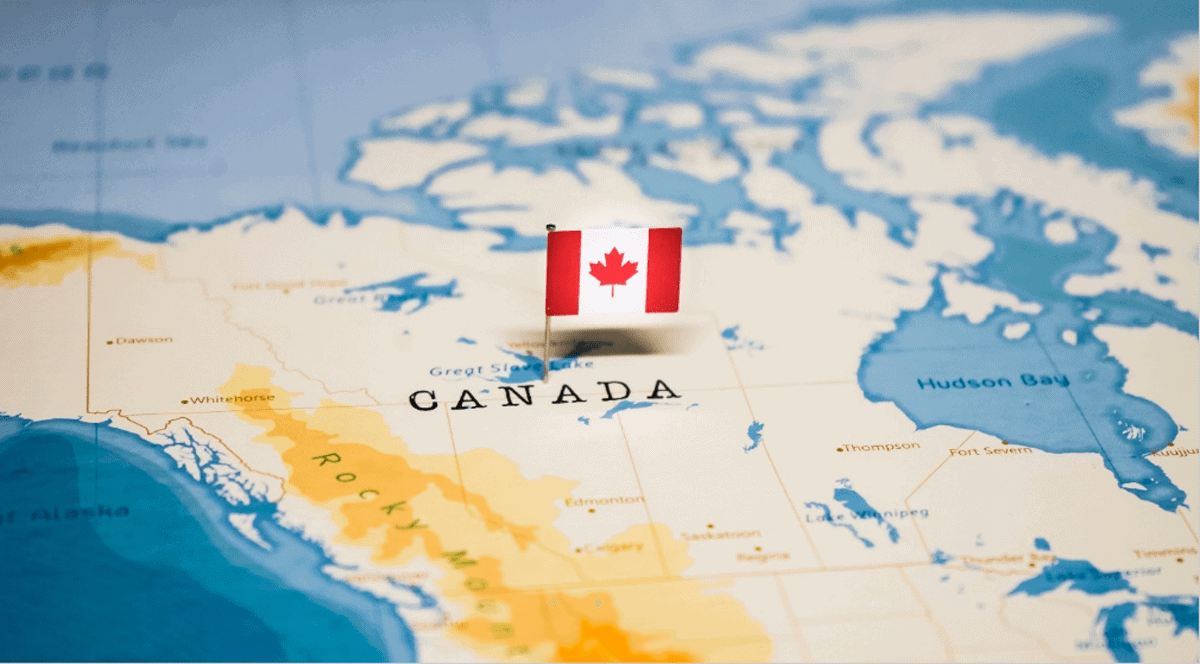 What is the Outlook of the Online Gambling Industry in Canada for 2022?