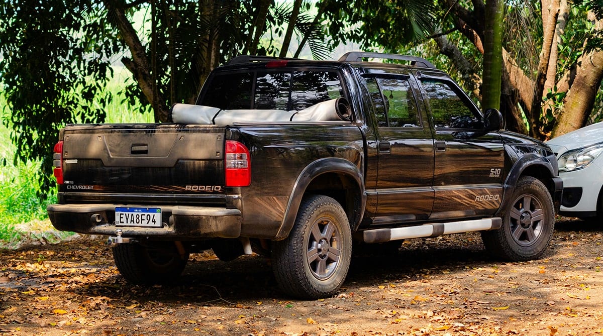 What You Need To Know To Stay Safe In Your Pickup Truck
