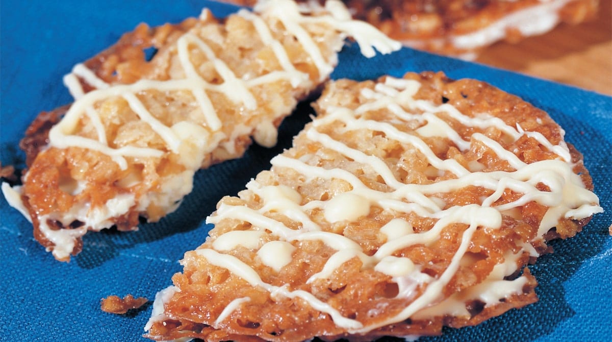 Holiday Baking: Lacy Oatmeal Cookie sandwiches recipe by Esther Brody