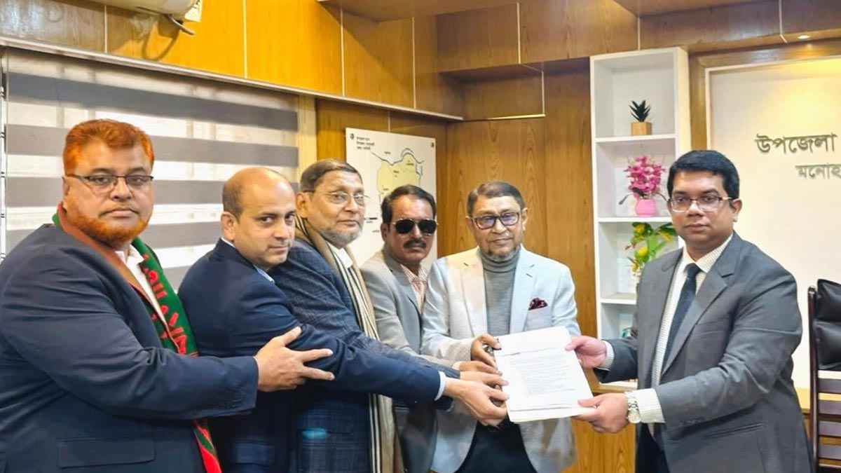 নরসিংদী-৪ আসনে মনোনয়ন জমা দিয়েছেন সরদার সাখাওয়াত হোসেন বকুল 