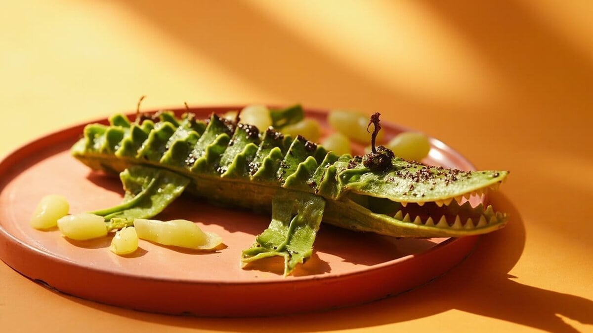 Decorated Cucumber Crocodile Grapes Recipe - illustration 4