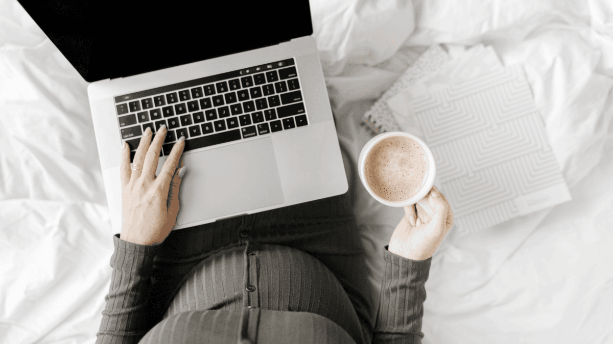 successful mom blogs that make money