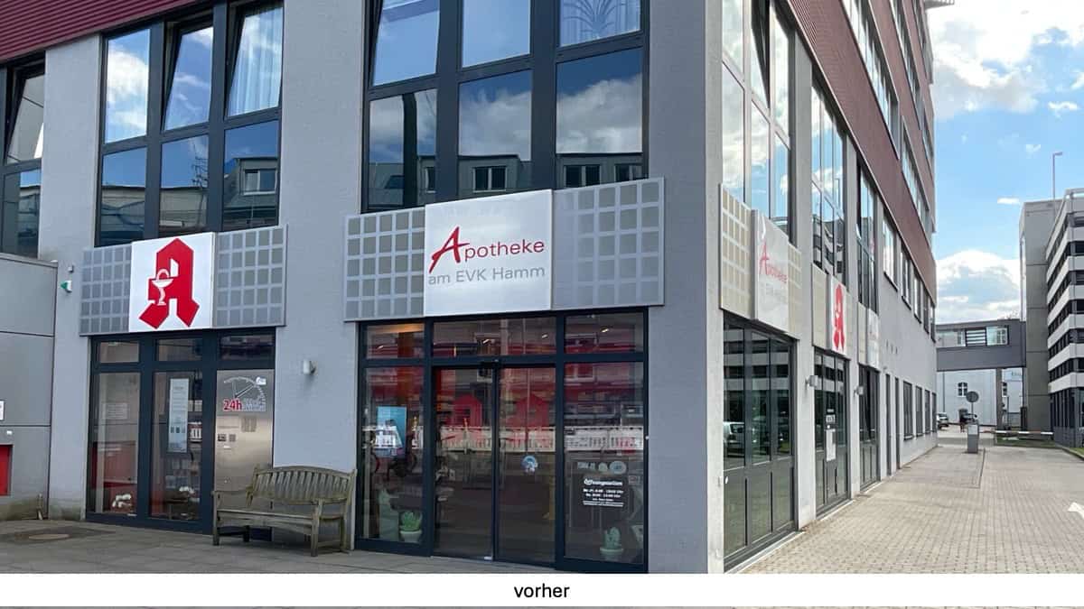 Außenansicht der Ginkgo Apotheke in Hamm vor der Umbenennung.