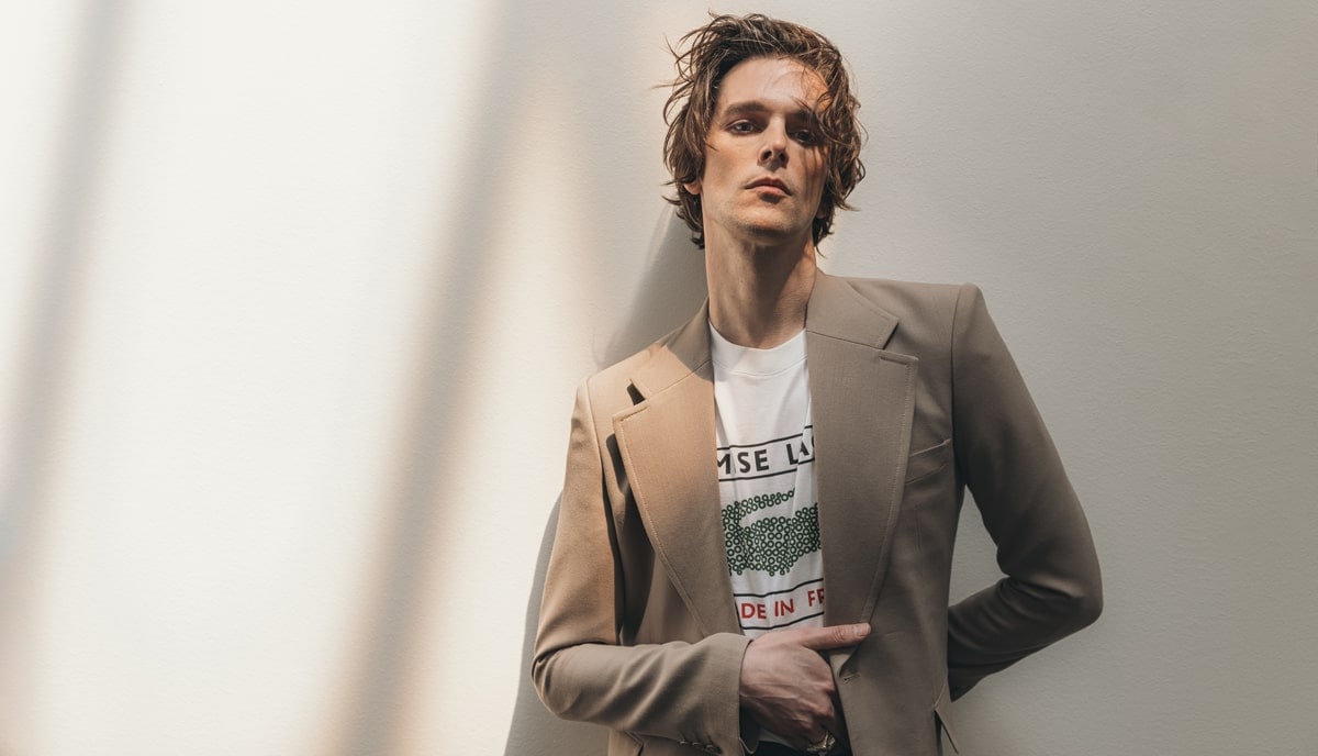 iDKHOW shares funky new single ‘GLOOMTOWN BRATS’
