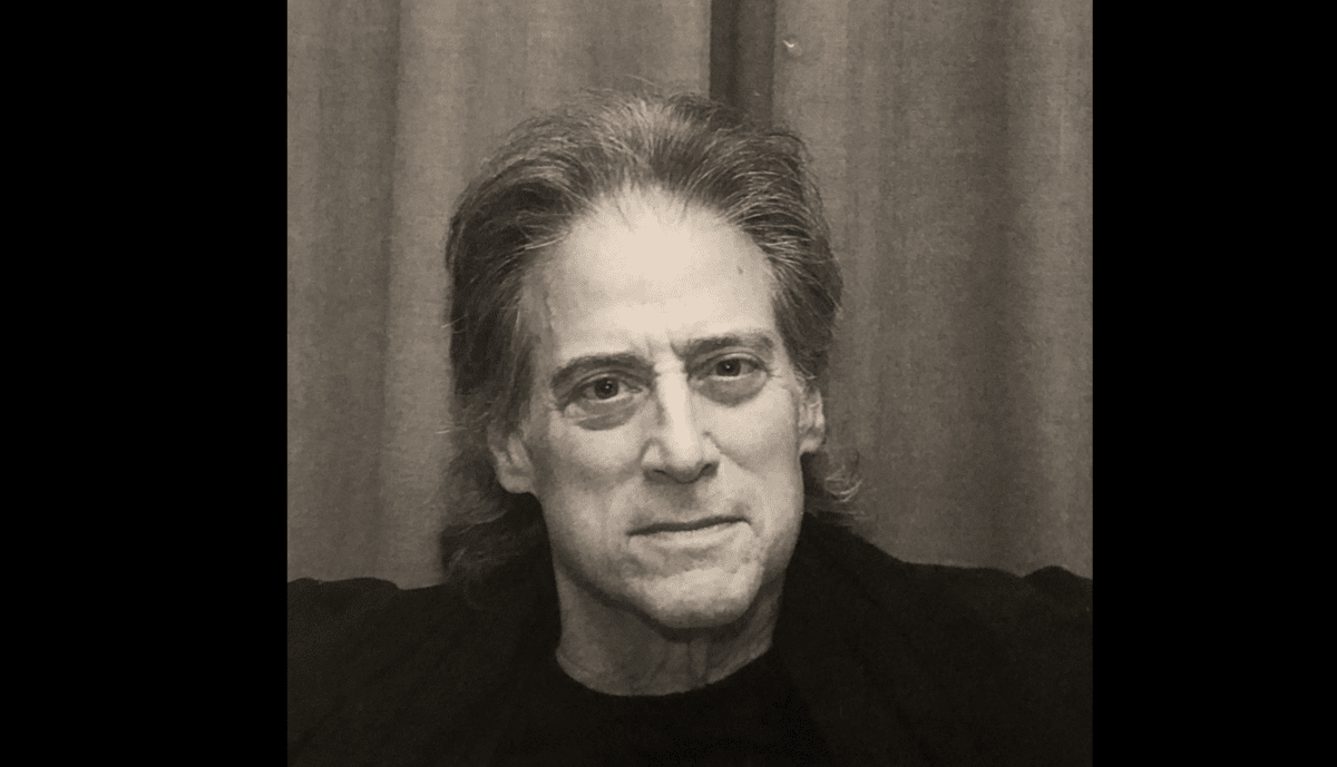 Richard Lewis passes away suddenly