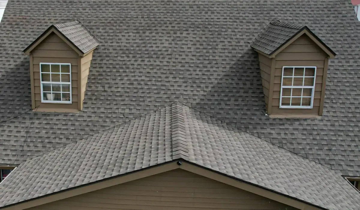 Reliable roofing services in Ceredo, WV by Maycon Construction.