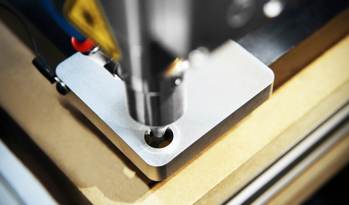 The Role of Custom Engraved Tags in Streamlining Industrial Operations