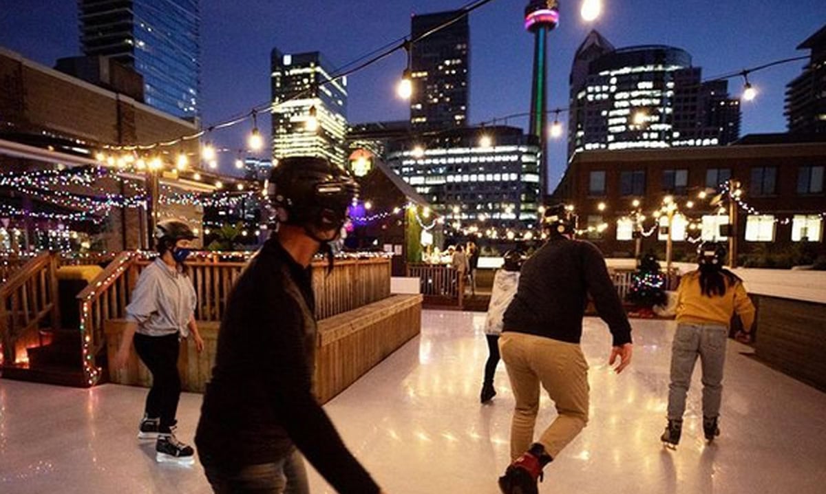 Toronto has a breathtaking rooftop ice rink bar