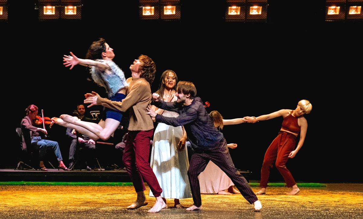 Toronto’s Torque at Harbourfront Centre presents Compagnie Virginie Brunelle’s Les corps avalés