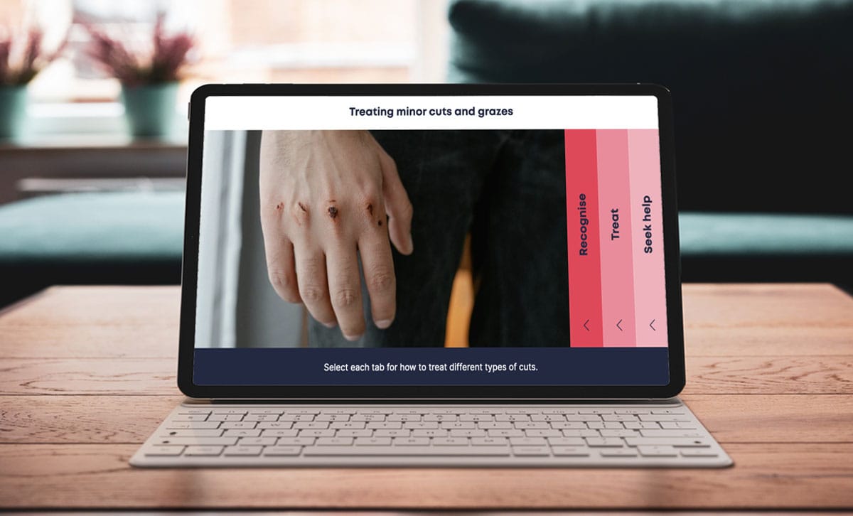 Screenshot of Basic First Aid eLearning course, treating minor cuts and grazes slide Screenshot of Basic First Aid eLearning course, treating minor cuts and grazes slide